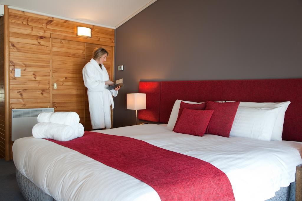 Hotel The 4*